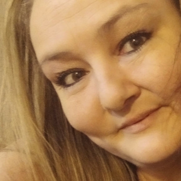 Meet your Posher, Amy - Picture 1 of 1